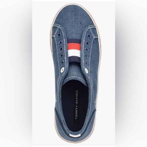 NEW w/o Tags Tommy Hilfiger Balie Slip-On Sneaker in Denim Blue Red White Size 9 - Picture 2 of 12